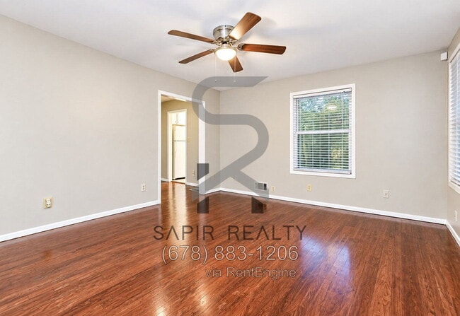Photo - 2030 Austin Dr