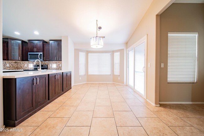 Photo - 16418 N 168th Ln