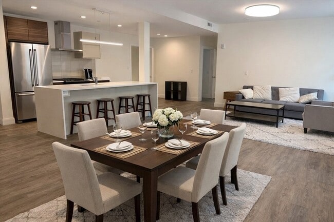 Building Photo - 40 Fisher Ave Unit 101