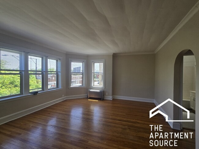 Building Photo - 5618 N Kimball Ave Unit 2A