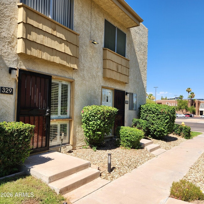 Photo - 4600 N 68th St