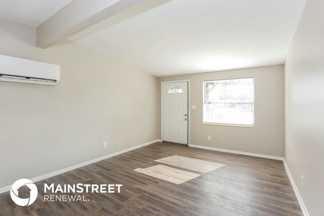 Photo - 4653 Haldis Ave