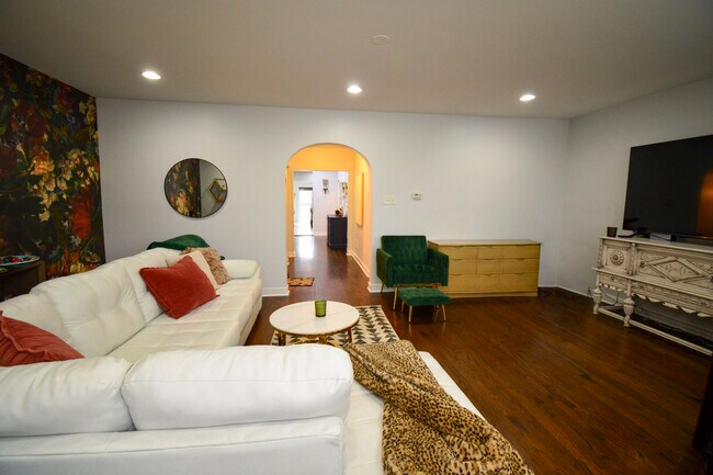 Photo - 4947 W Parker Ave