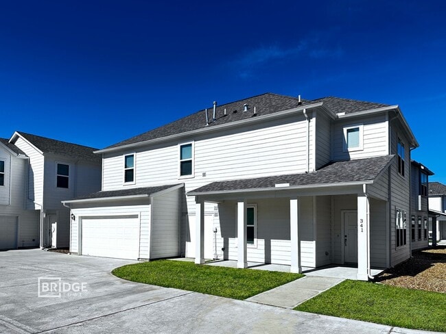 Building Photo - 341 Huisache St