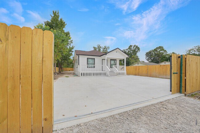 Photo - 9305 Kentshire Dr