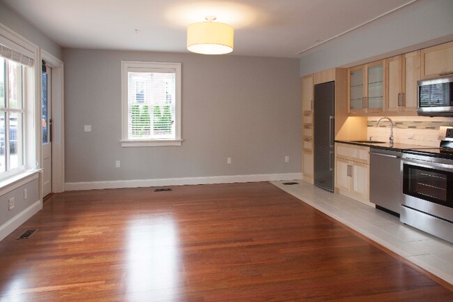 Photo - 123 Main St Unit 3