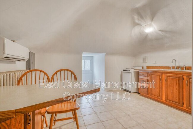 Photo - 6 Cromarty Rd Unit 3FL