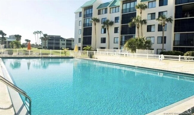 Building Photo - 2400 S Ocean Dr Unit V328 Rental