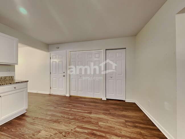 Photo - 119 Macallan Ct