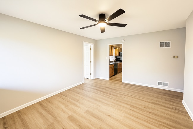 Photo - 494 S Exeter Ave