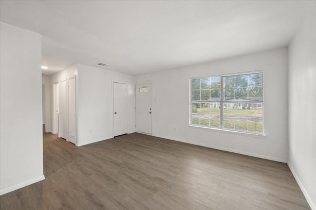 Photo - 3003 Williams Dr