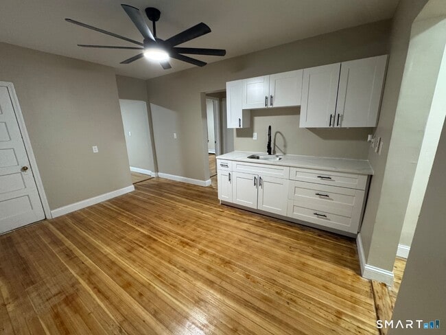 Photo - 169 Madison St