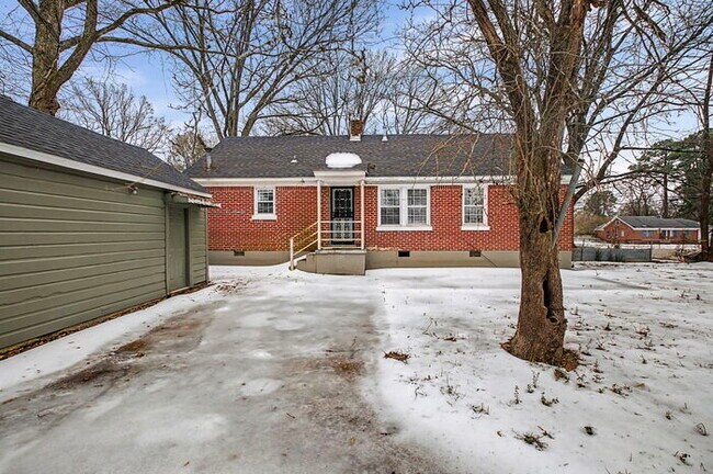 Photo - 1604 Alta Vista Ave