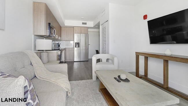 Photo - 1025 E 25th St Unit 627