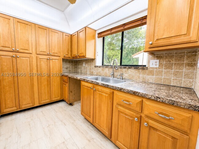 Photo - 9606 SW 1st Ct Unit 16-S