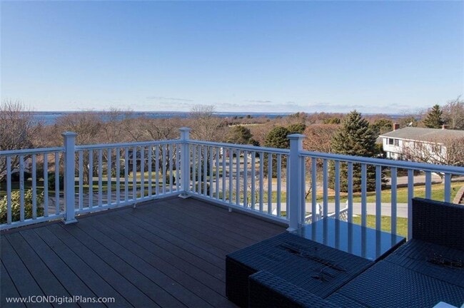 25 Algonquin Dr