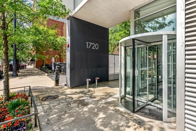 Photo - 1720 S Michigan Ave