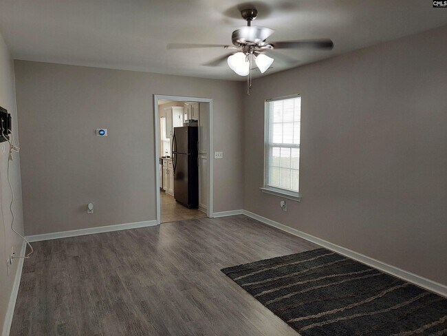 Photo - 418 Hawkeye Ct