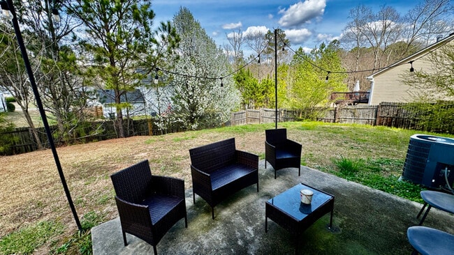 5508 Denny Dr