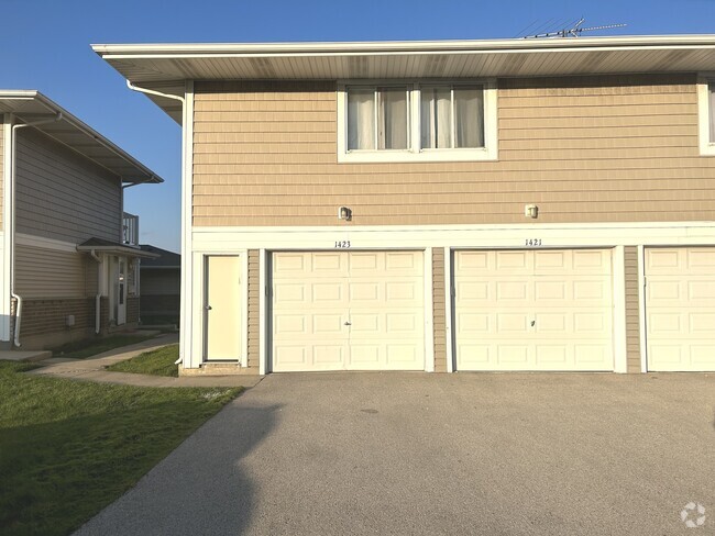 Building Photo - 1423 Fremont Dr Rental