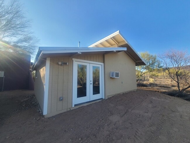 Newly Renovated Studio home - Newly Renovated Studio home