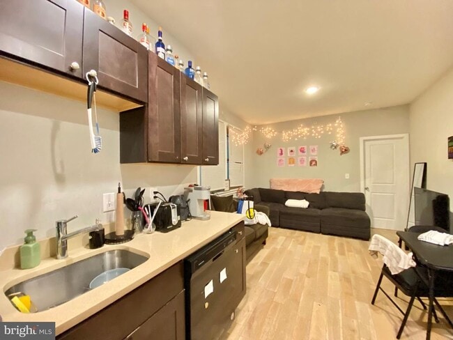 Photo - 2020 N Carlisle St