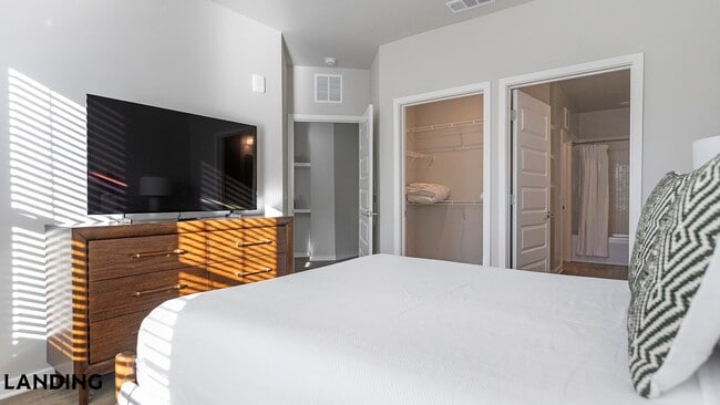 Photo - 4902 Cosmos Cir Unit 220