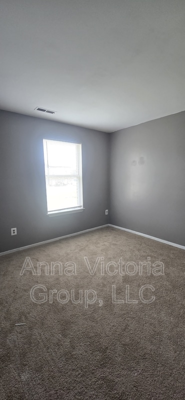 Photo - 5307 Valiquet Ave