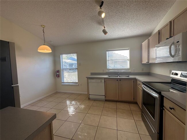 Photo - 17432 Woodcrest Way