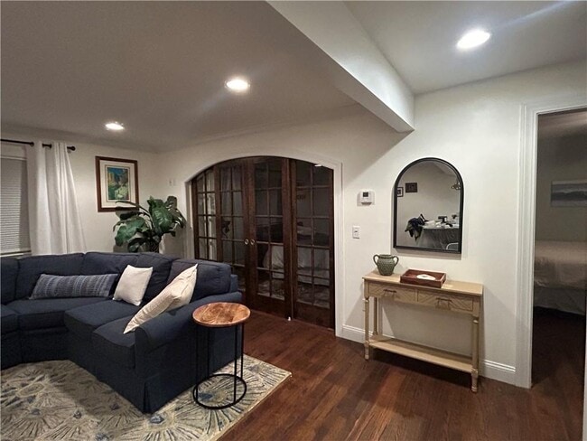 Photo - 70 Carroll Ave Unidad 706