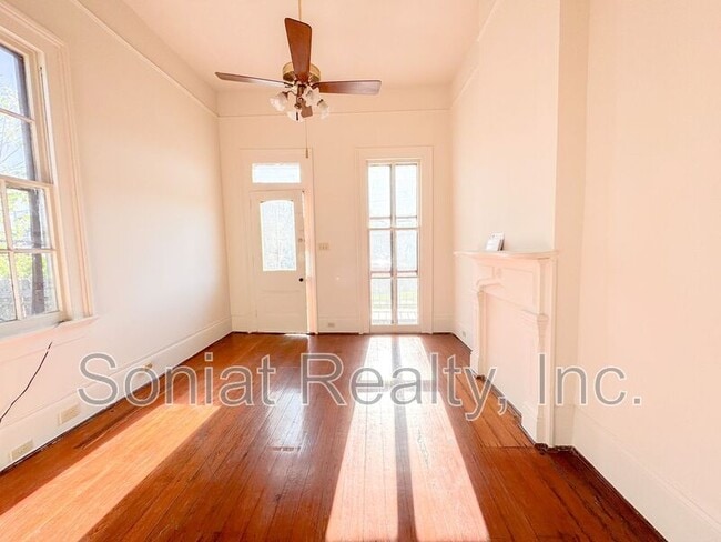 Photo - 2657 Ursuline Ave