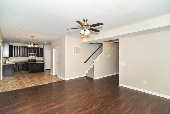 Photo - 4249 Sandstone Dr