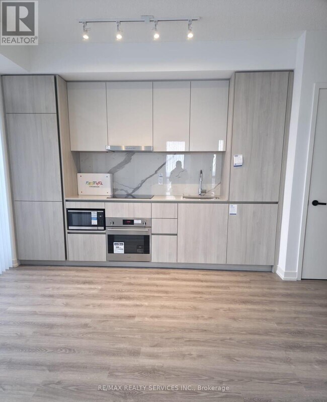 Photo - 195 Commerce St Unité 3105