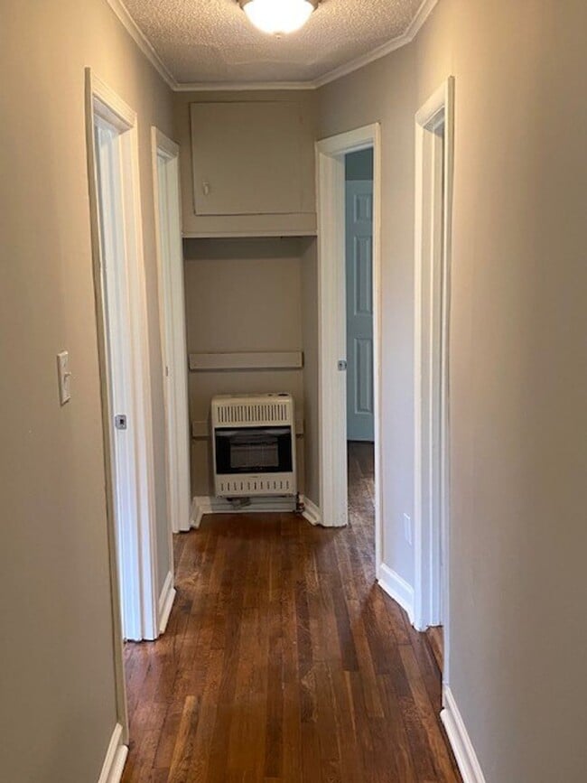 Photo - Renovated 2 Bedroom 1 Bath Home for Rent!