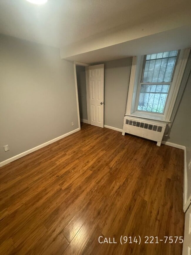 Photo - 151 School St