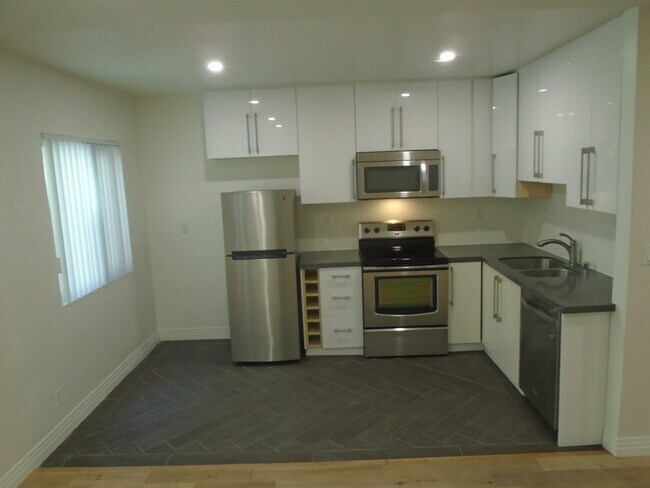Manhattan Place Apartments
