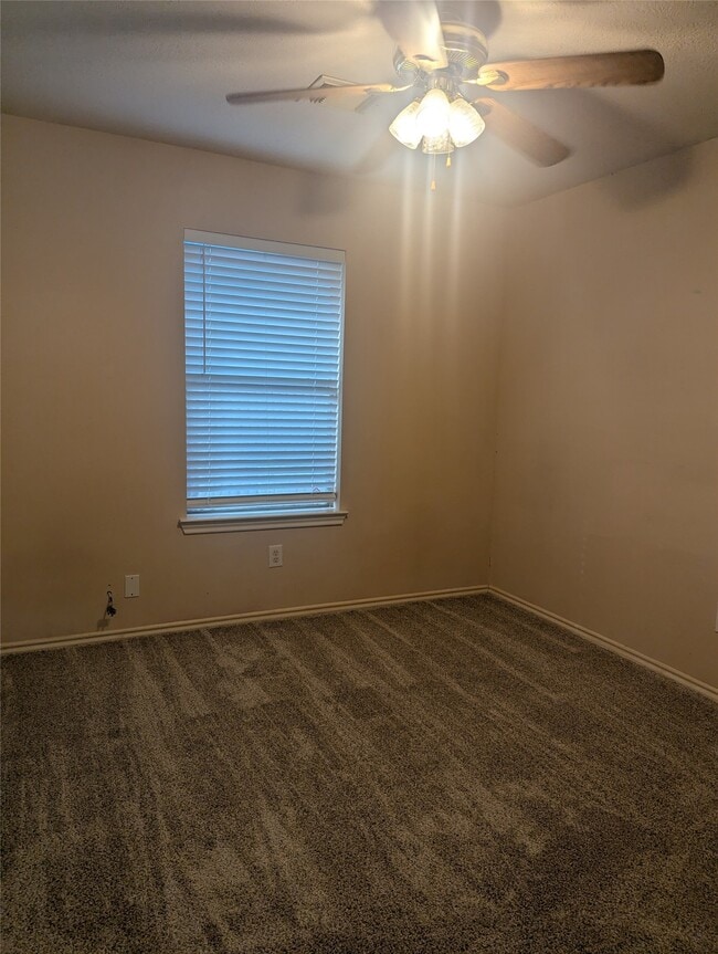 Photo - 21127 Woodland Green Dr