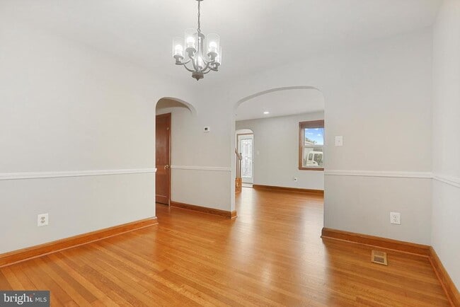 Photo - 7604 Queen Anne Dr