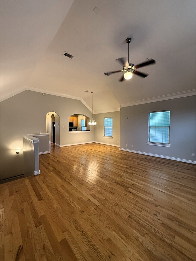 Photo - 2939 Clinton Dr