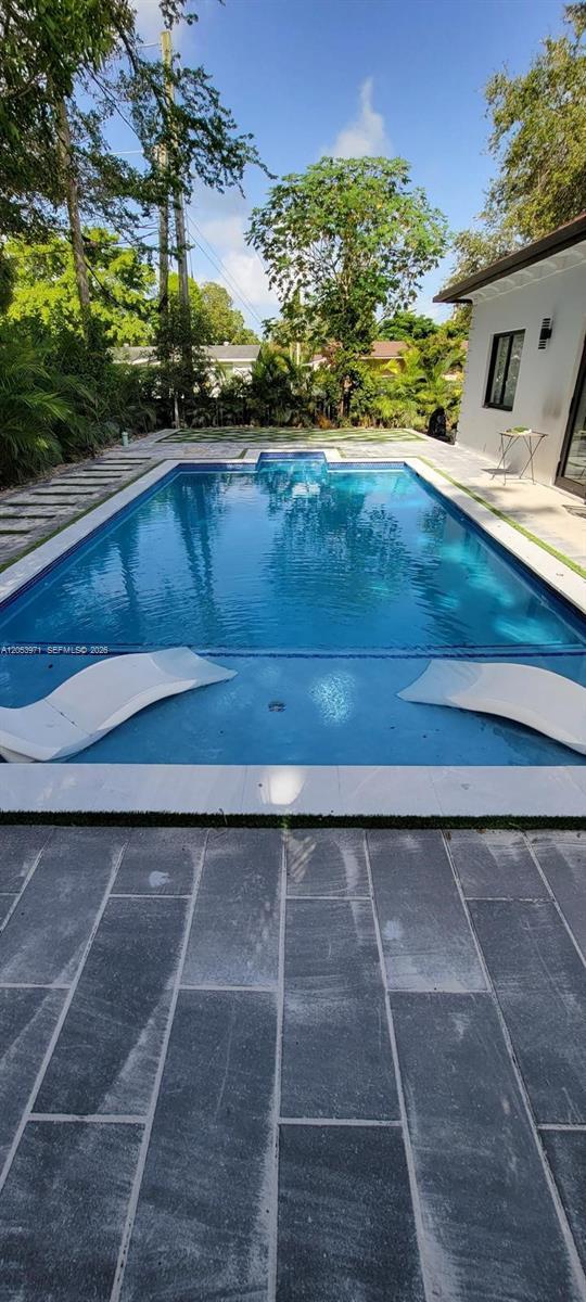 Photo - 5901 SW 64th St