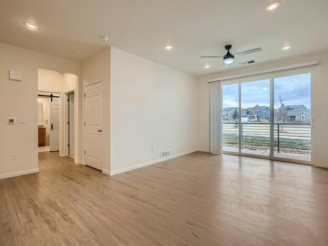 Photo - 3825 Presidio Point Unidad 103