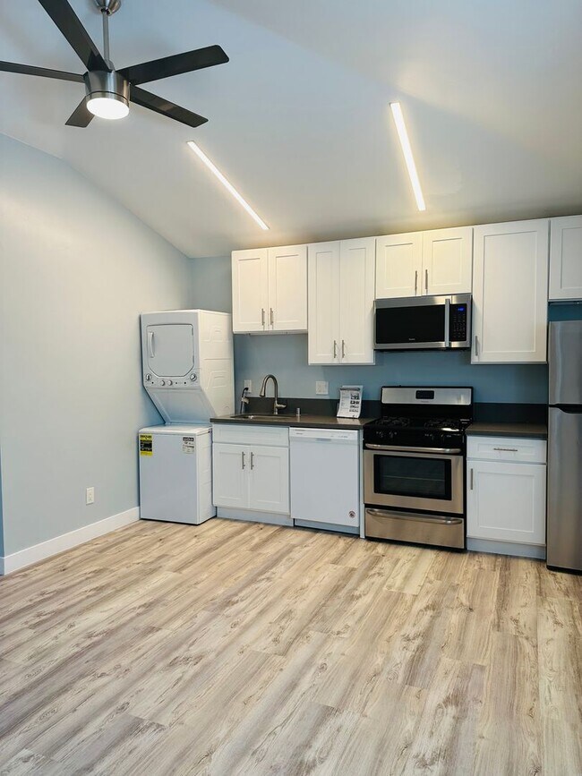 Photo - !!!!!Beautiful, Cozy Renovate Studio Apart...