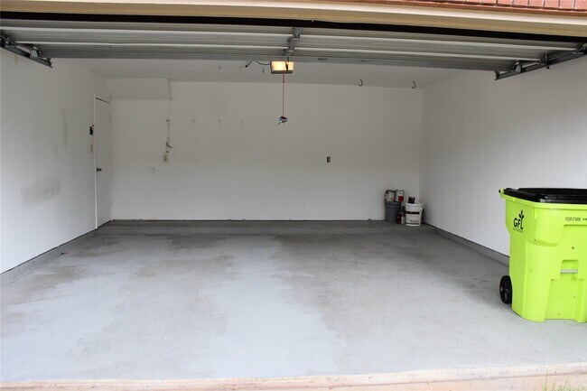 Photo - 1914 Wildwood Ridge Dr