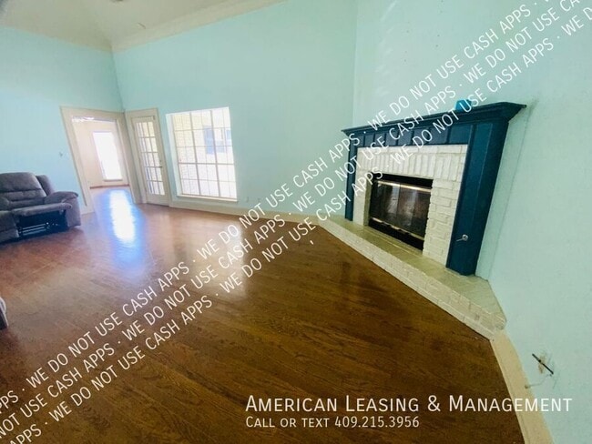 Photo - 4820 Edgewood Ln