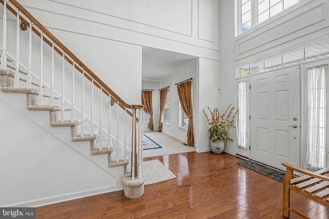 Building Photo - 9 Woodmere Avenue