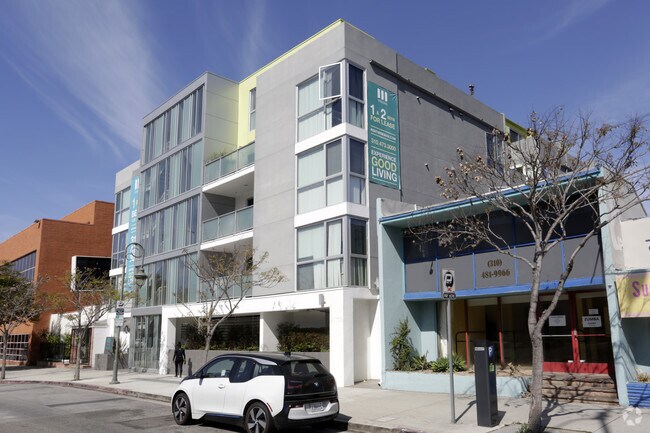 Photo - Century City Icon by Wiseman