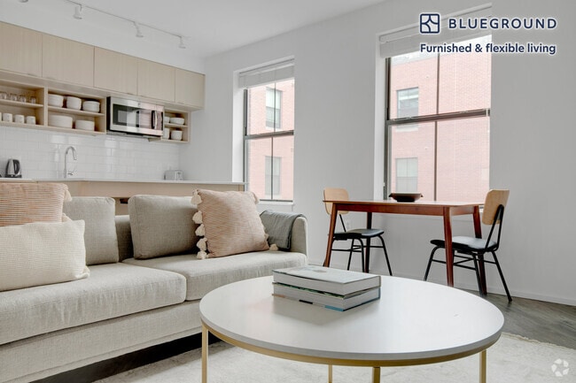 Building Photo - 2101 Champlain St NW Rental