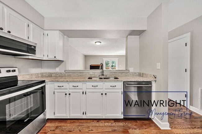 Photo - 7213 Peppervine Ct