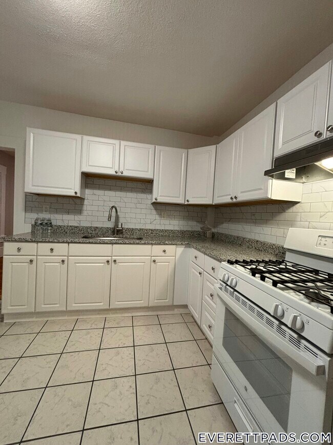 Photo - 85 Swan St Unit 3