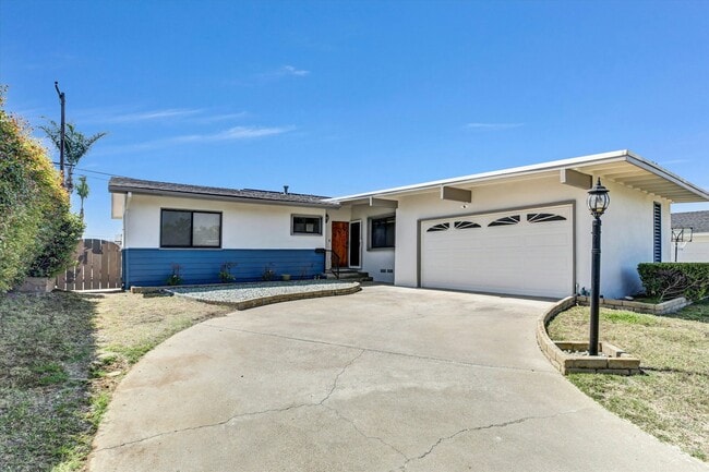 Photo - 6641 Birchwood St